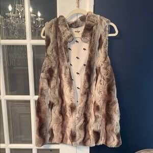Hatley Heritage Faux Fur Vest in Brown and Cream